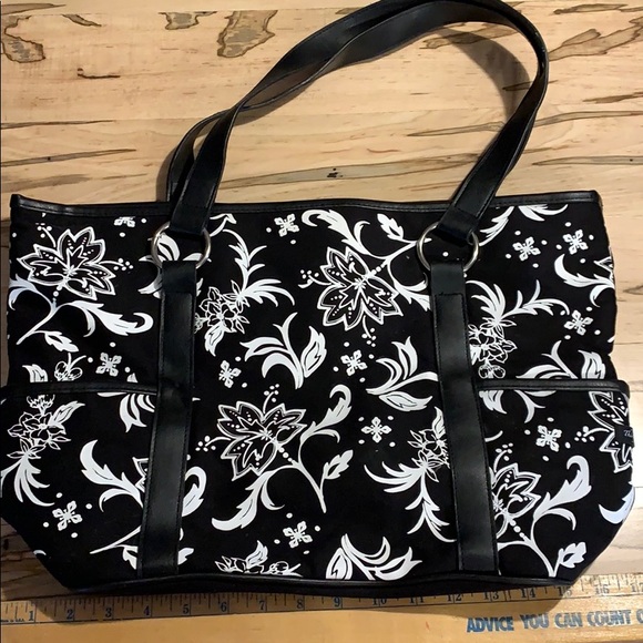 thirty-one Handbags - Thirty One weekend bag